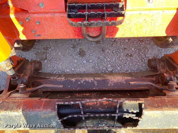 image for item DL6823 2017 Kubota SVL75-2  tracked skid steer loader