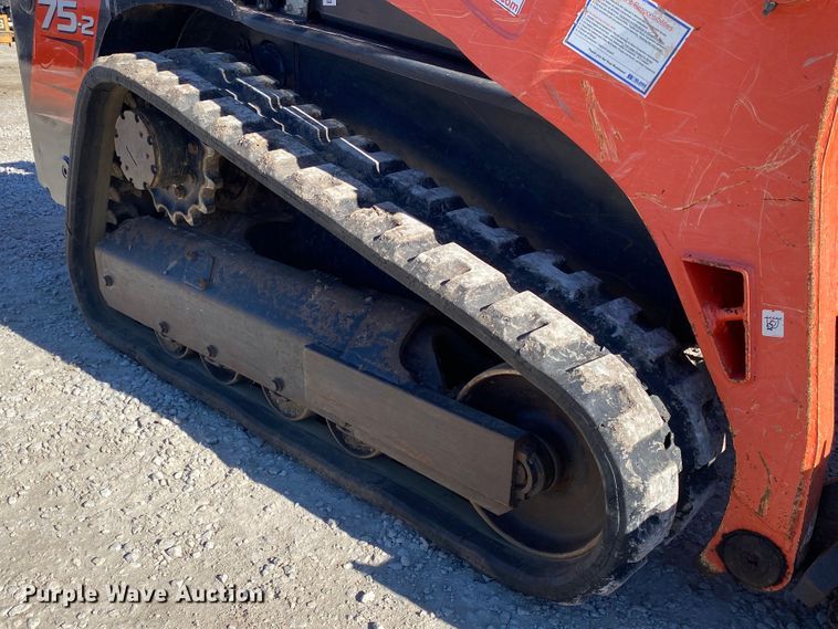 image for item DL6823 2017 Kubota SVL75-2  tracked skid steer loader