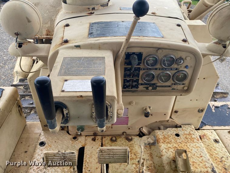 image for item DL6826 Caterpillar D7F  dozer