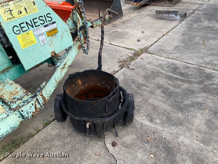 image for item DL6830 2002 Garlock 412  tar kettle