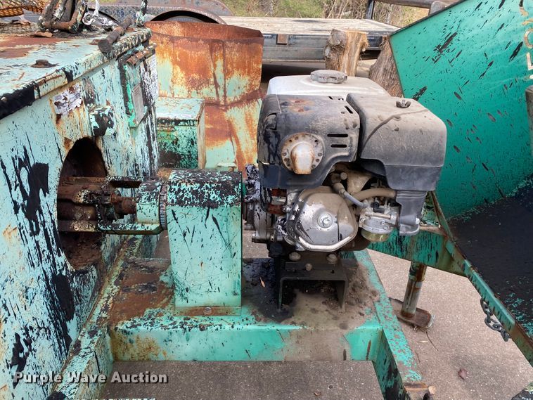 image for item DL6830 2002 Garlock 412  tar kettle