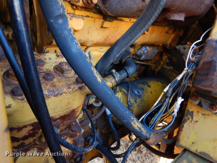 image for item DL6836 Michigan 110H  elevating scraper