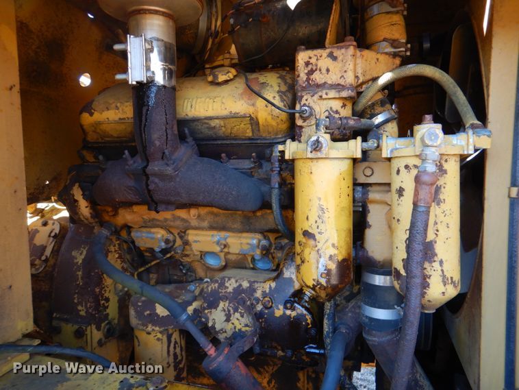 image for item DL6836 Michigan 110H  elevating scraper