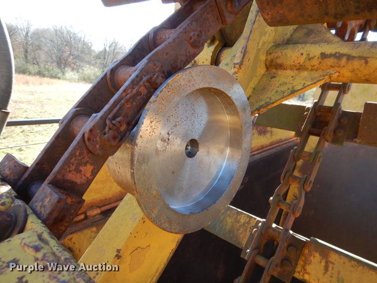 image for item DL6836 Michigan 110H  elevating scraper