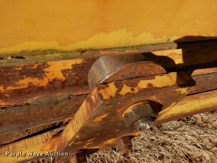 image for item DL6836 Michigan 110H  elevating scraper