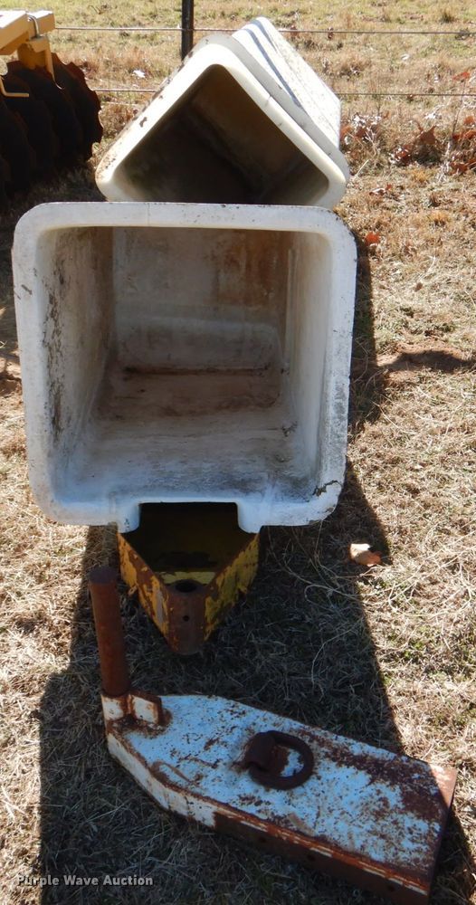 image for item DL6843 Man buckets