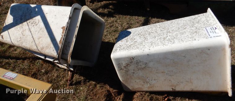 image for item DL6843 Man buckets