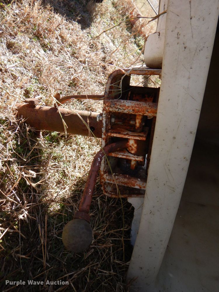 image for item DL6843 Man buckets