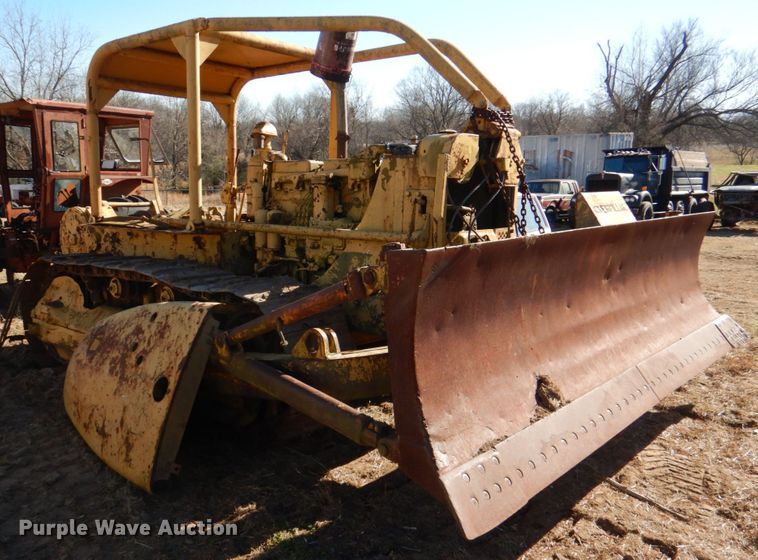 image for item DL6848 Caterpillar D7U  dozer