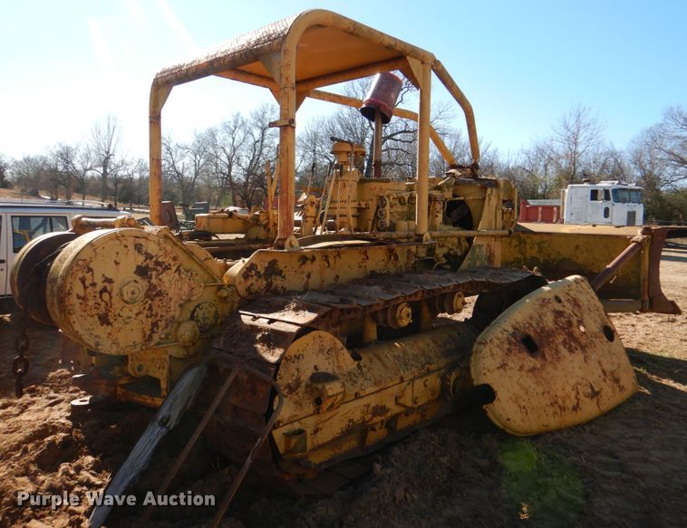 image for item DL6848 Caterpillar D7U  dozer