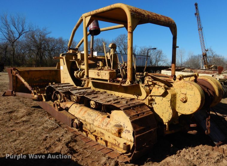 image for item DL6848 Caterpillar D7U  dozer