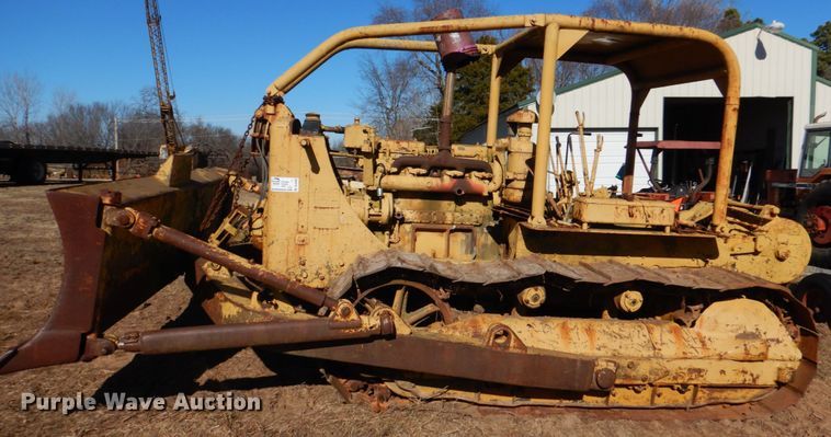 image for item DL6848 Caterpillar D7U  dozer
