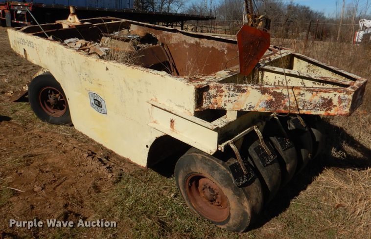 image for item DL6850 Pneumatic roller