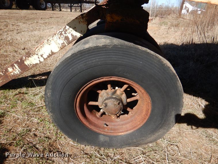 image for item DL6850 Pneumatic roller