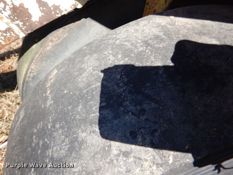 image for item DL6850 Pneumatic roller