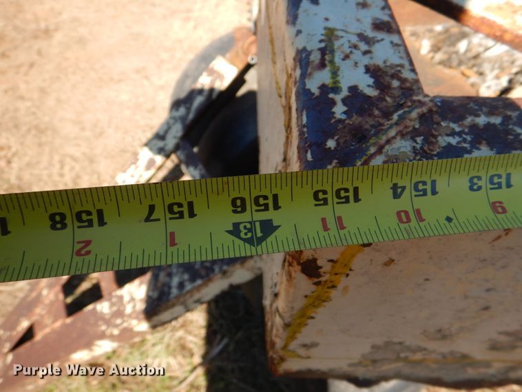 image for item DL6850 Pneumatic roller