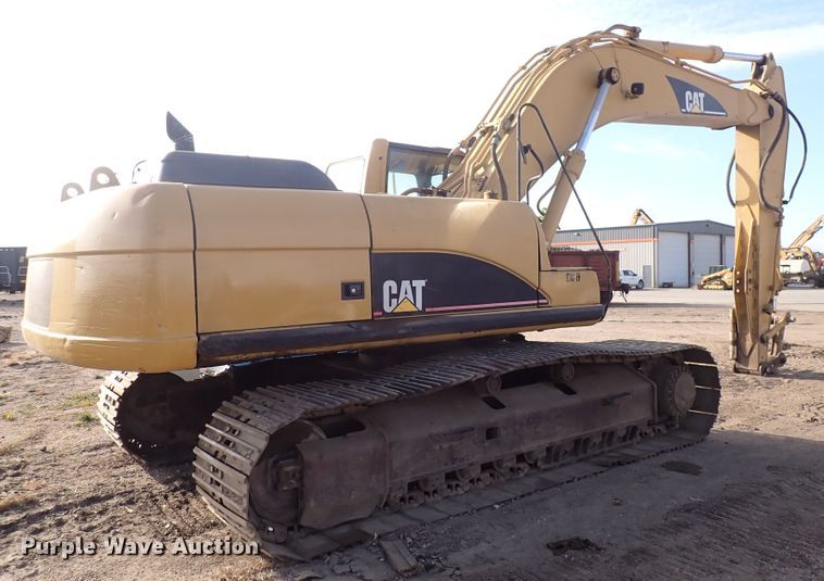 image for item DN2448 2004 Caterpillar 330C  excavator
