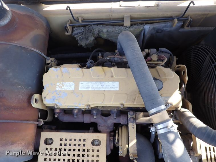 image for item DN2448 2004 Caterpillar 330C  excavator