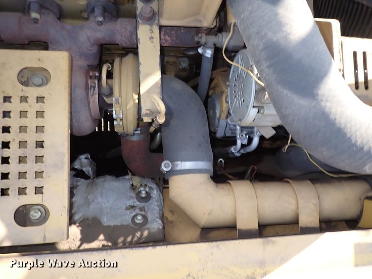 image for item DN2448 2004 Caterpillar 330C  excavator