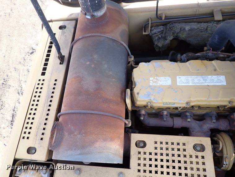 image for item DN2448 2004 Caterpillar 330C  excavator