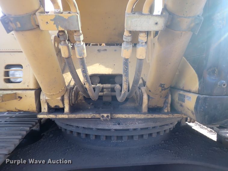 image for item DN2448 2004 Caterpillar 330C  excavator