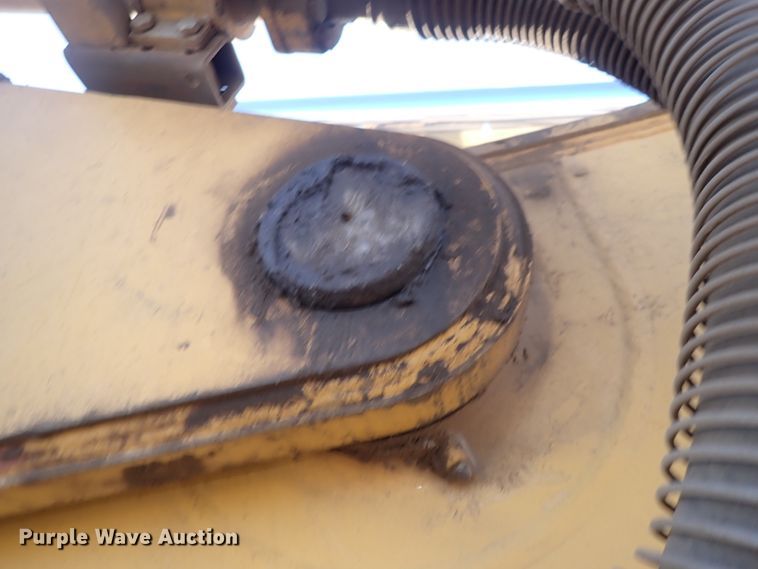 image for item DN2448 2004 Caterpillar 330C  excavator