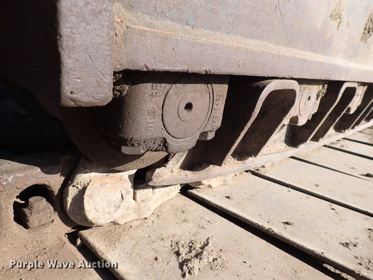 image for item DN2448 2004 Caterpillar 330C  excavator