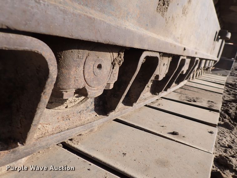 image for item DN2448 2004 Caterpillar 330C  excavator