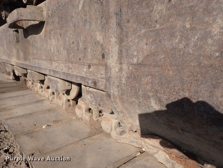 image for item DN2448 2004 Caterpillar 330C  excavator