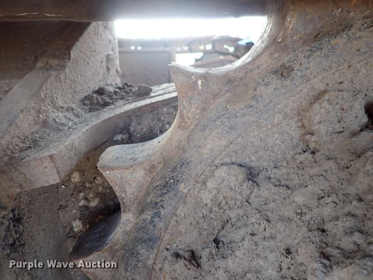 image for item DN2448 2004 Caterpillar 330C  excavator