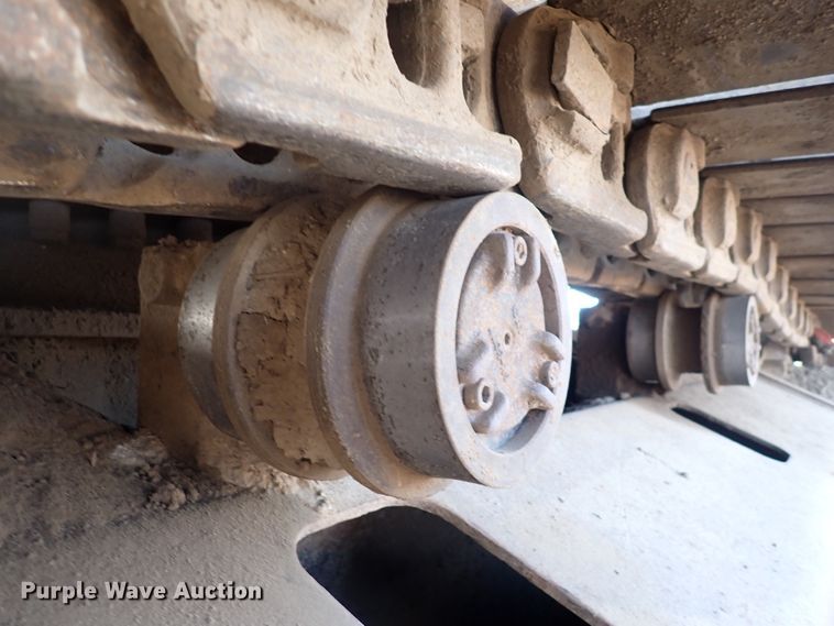 image for item DN2448 2004 Caterpillar 330C  excavator