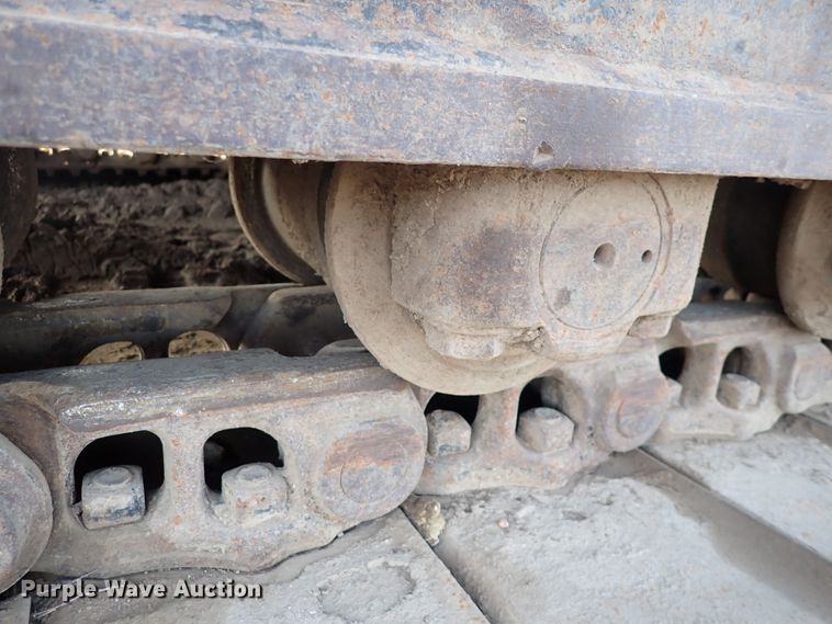 image for item DN2448 2004 Caterpillar 330C  excavator