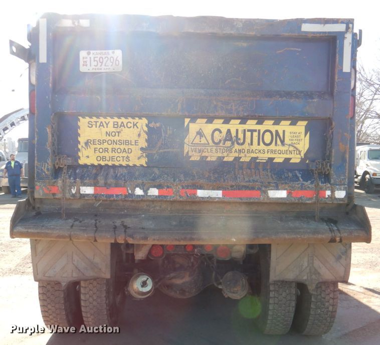 image for item DN2527 2007 Sterling LT8500  dump truck