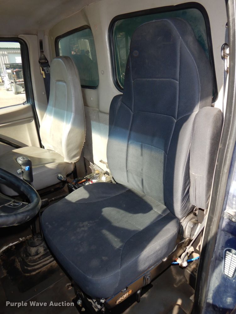 image for item DN2527 2007 Sterling LT8500  dump truck