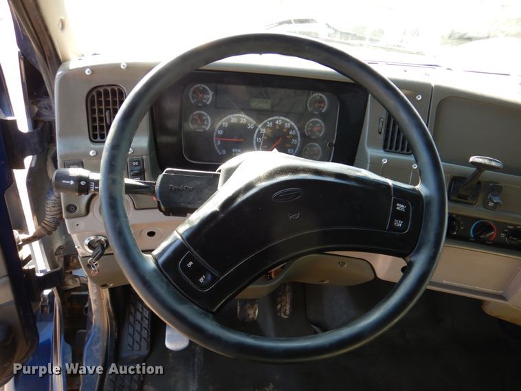 image for item DN2527 2007 Sterling LT8500  dump truck