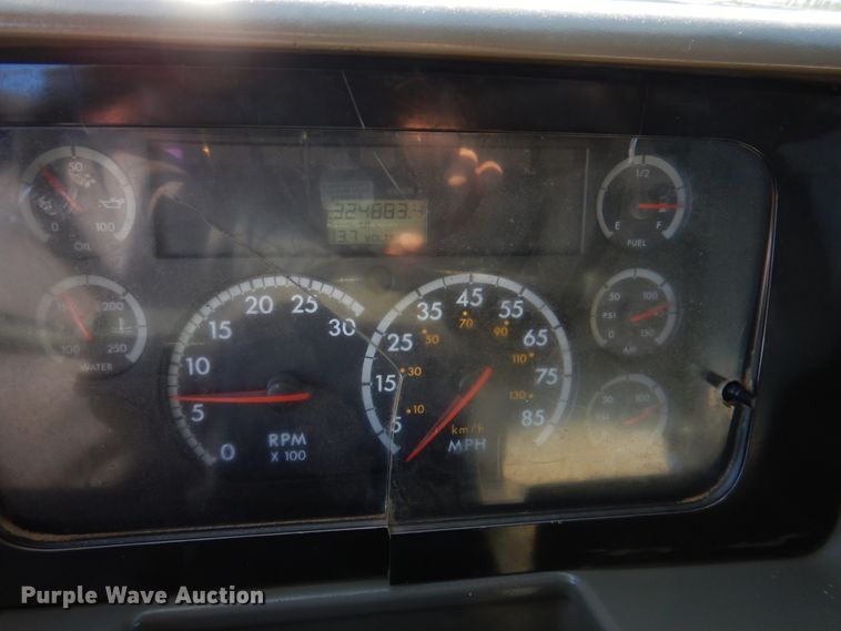 image for item DN2527 2007 Sterling LT8500  dump truck