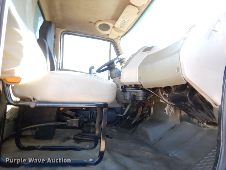 image for item DN2527 2007 Sterling LT8500  dump truck