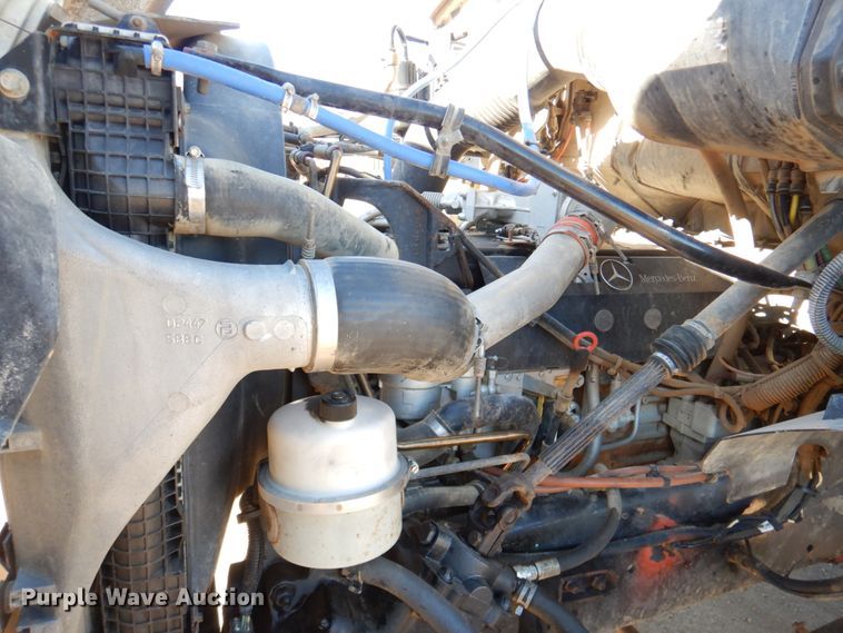 image for item DN2527 2007 Sterling LT8500  dump truck