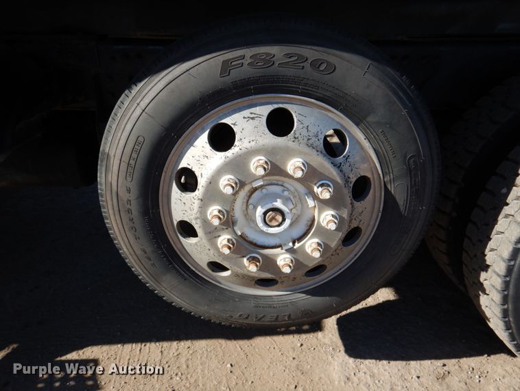 image for item DN2527 2007 Sterling LT8500  dump truck