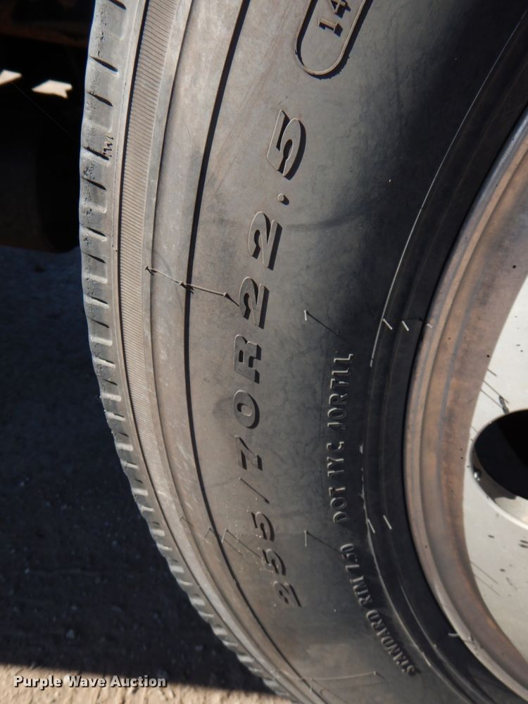 image for item DN2527 2007 Sterling LT8500  dump truck