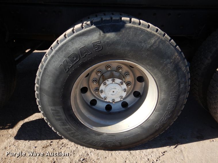 image for item DN2527 2007 Sterling LT8500  dump truck