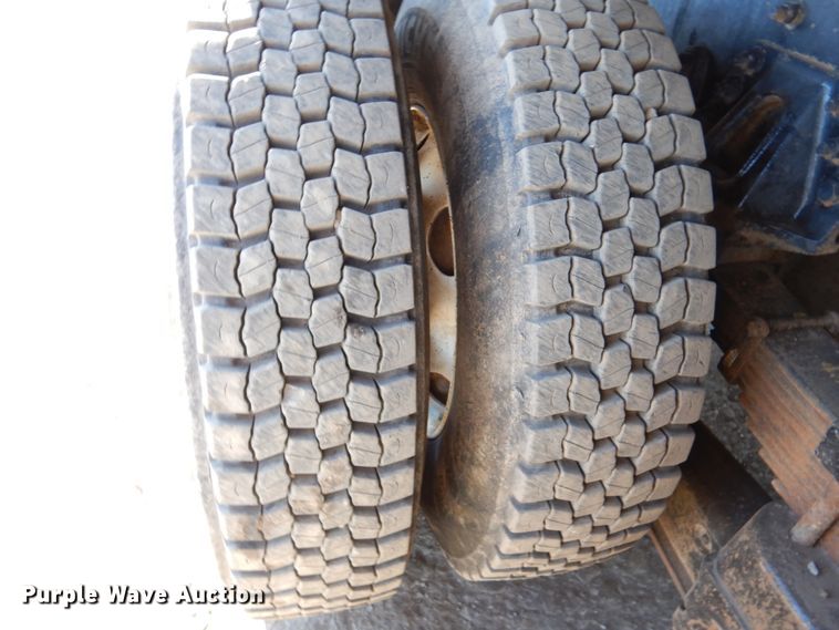 image for item DN2527 2007 Sterling LT8500  dump truck