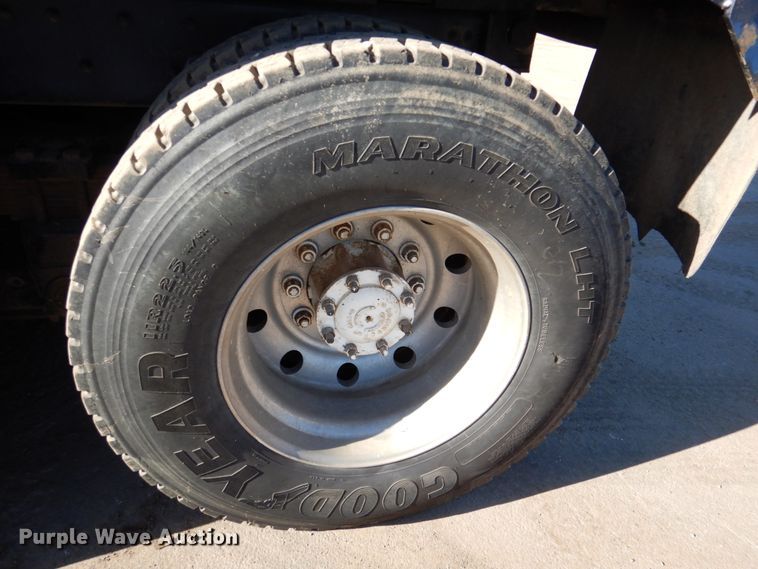 image for item DN2527 2007 Sterling LT8500  dump truck