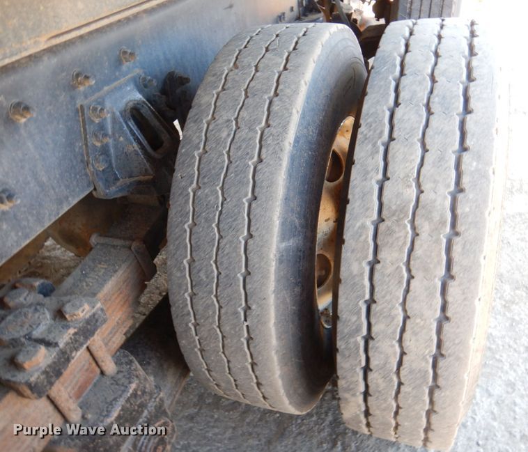 image for item DN2527 2007 Sterling LT8500  dump truck