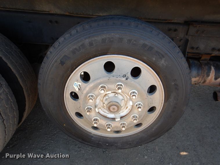 image for item DN2527 2007 Sterling LT8500  dump truck