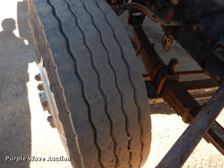 image for item DN2527 2007 Sterling LT8500  dump truck