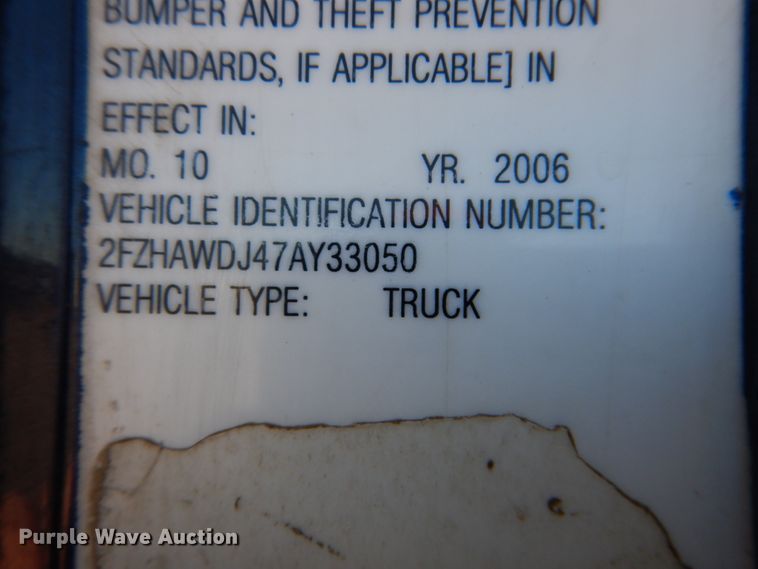 image for item DN2527 2007 Sterling LT8500  dump truck