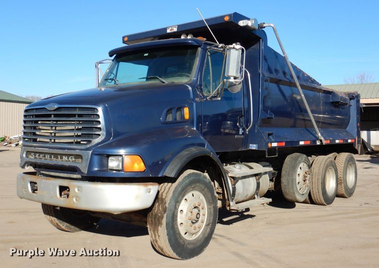 image for item DN2529 2007 Sterling LT8500  dump truck