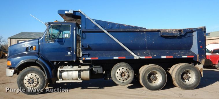 image for item DN2529 2007 Sterling LT8500  dump truck