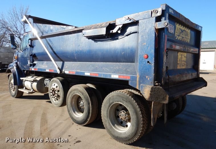 image for item DN2529 2007 Sterling LT8500  dump truck